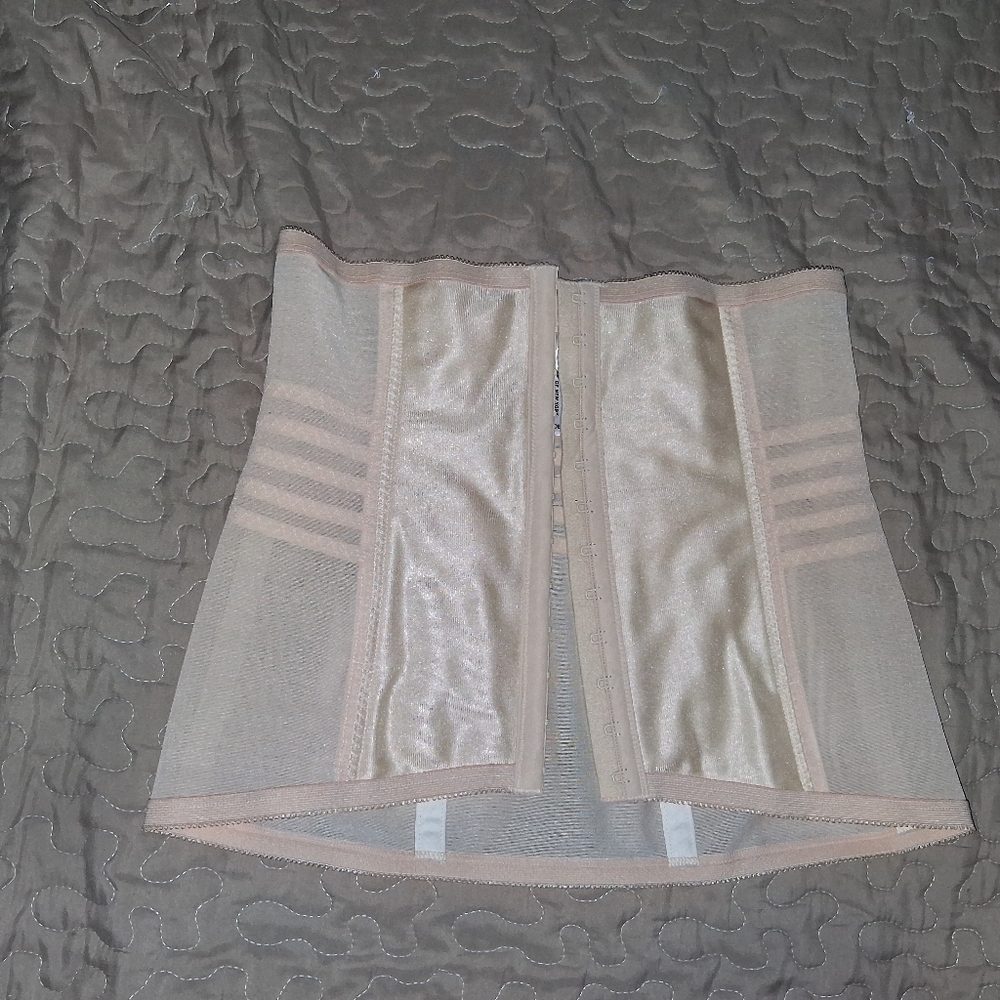 Rago Style 821 | Shapette Powermesh Satin Panel Waist Cincher